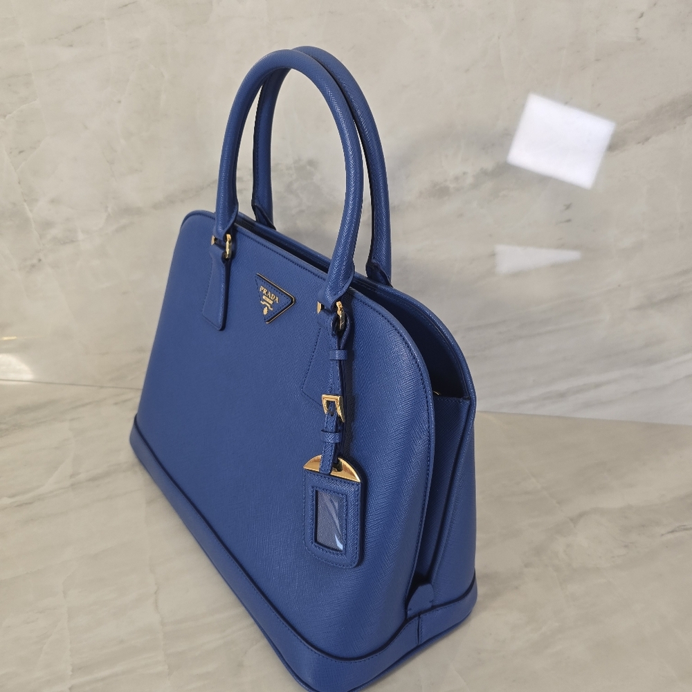 Prada Promenade Blue Saffiano Leather Women's Bag - NWOT - Picture 4 of 14